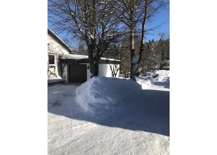 With 4 Bedrooms * Браунлаге